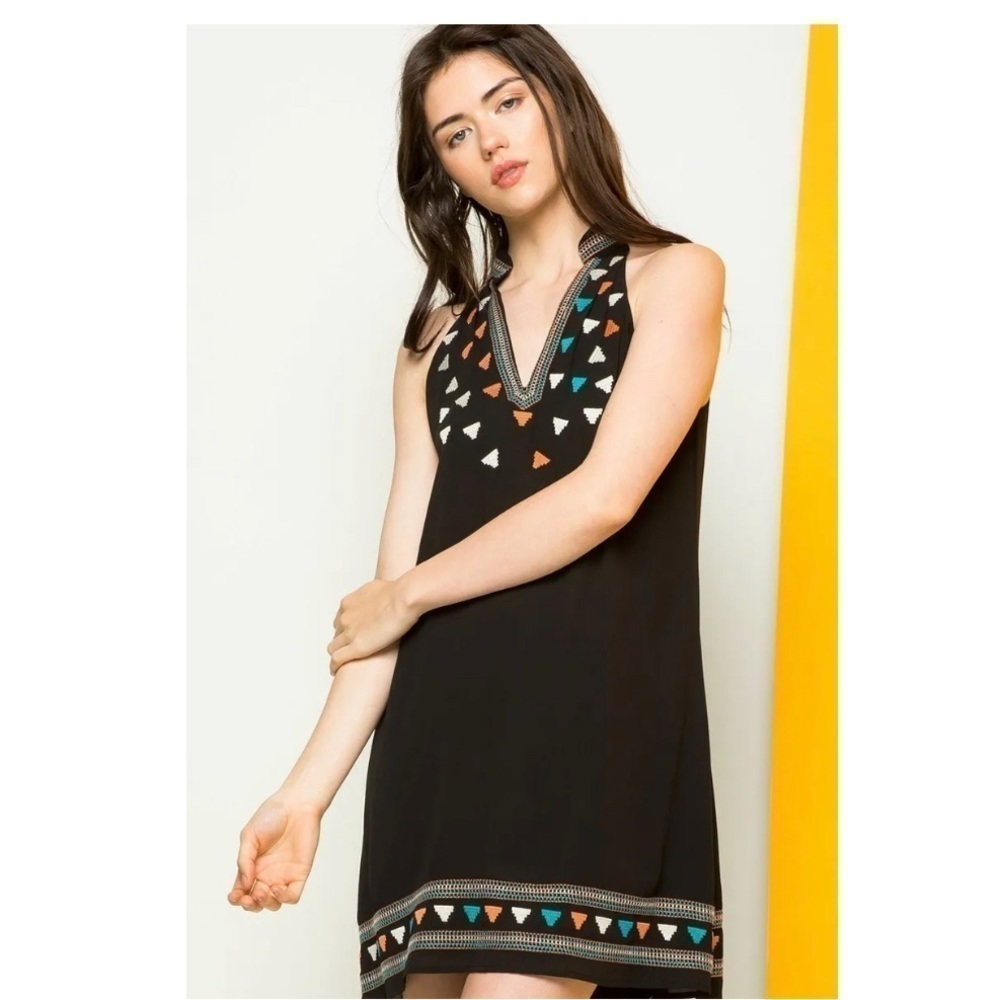 THML Anthro Black Geometric Embroidered‎ Halter Tunic Shift Dress M Sleeveless